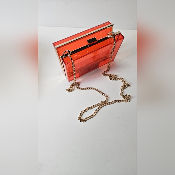 Red Acrylic Clear Clutch - Picture 3 of 12